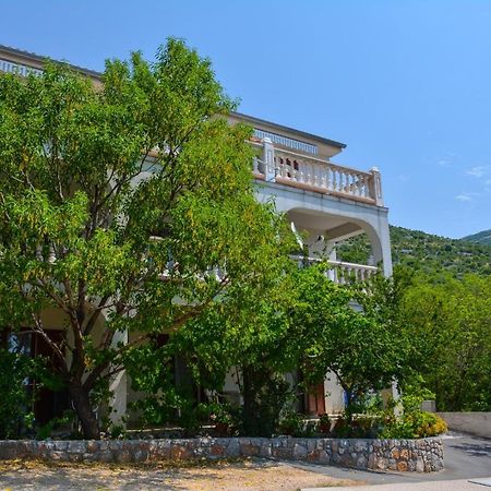 Sea View Apartments Кленовица Екстериор снимка